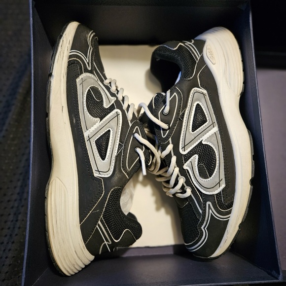 Dior b30 Sneakers - Black and White - Picture 4 of 7
